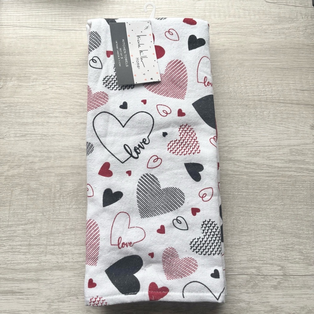 Nicole Miller Heart Kitchen Towels Set